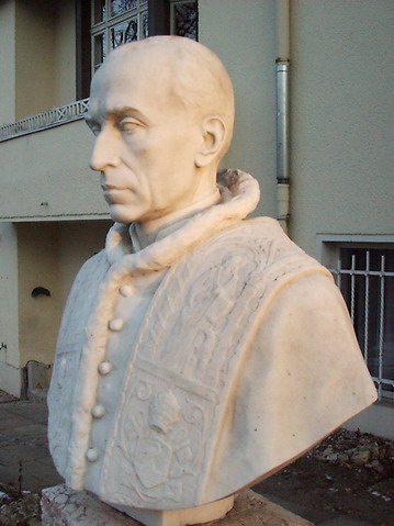 Die Pius-Bste 2003